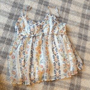 En Creme Floral Ruffle Top in Cream and Blue • Sz Medium